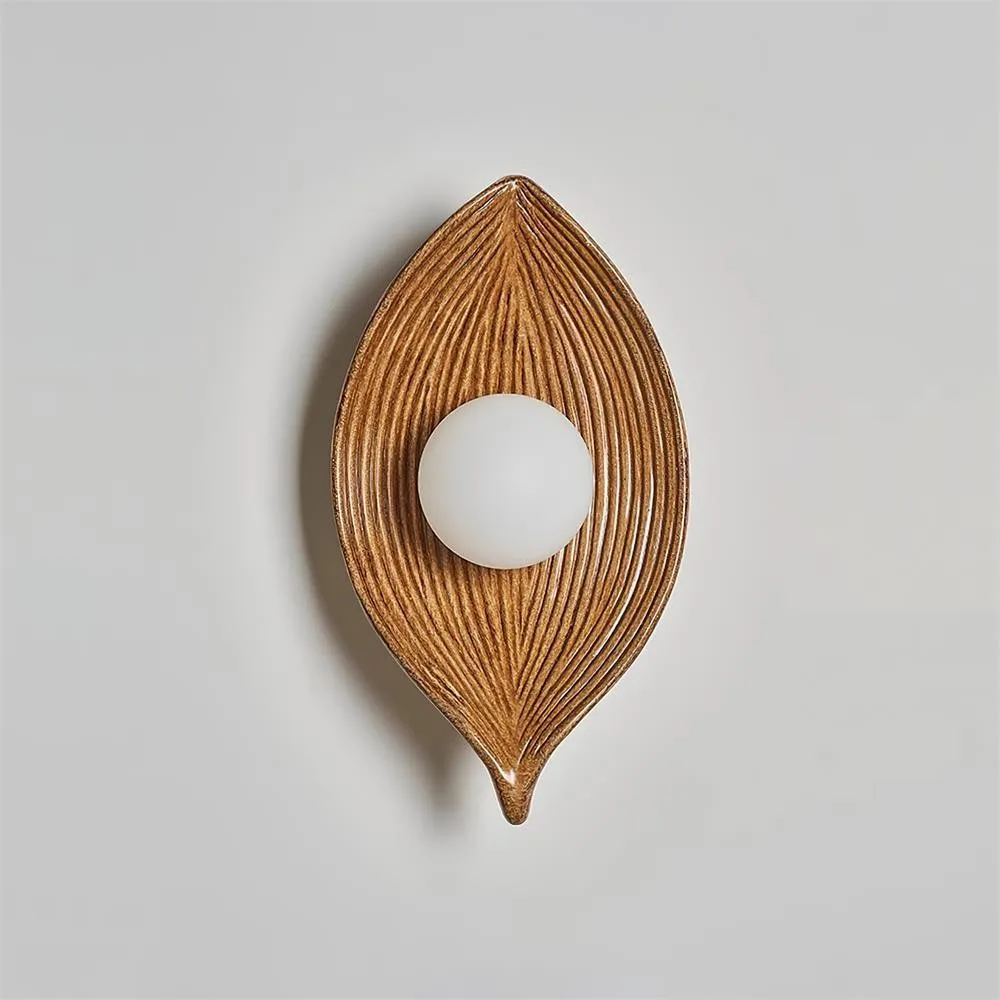 Contemporary Nordic Leaf Resin Wall Light M268
