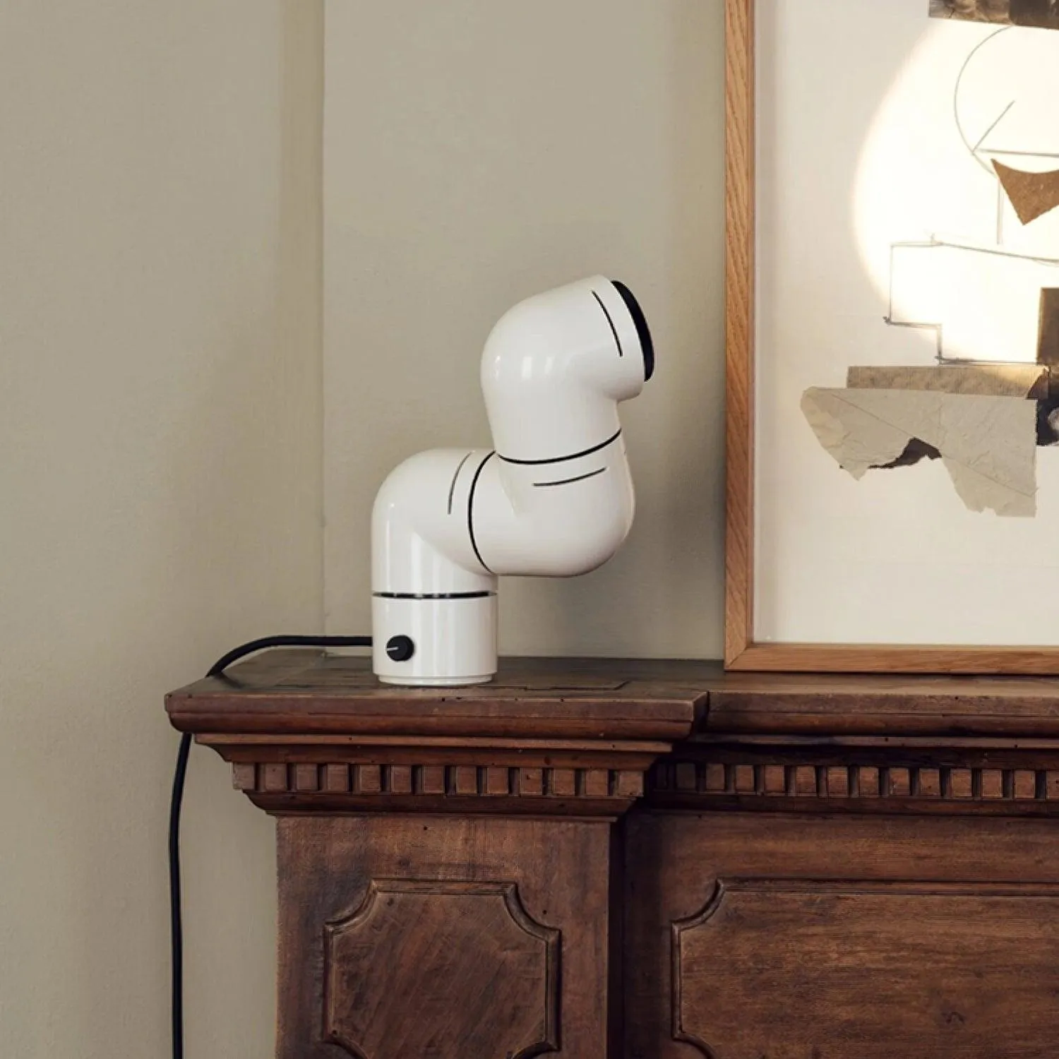 Red Tubular Table Lamp Suitable For Bedroom M504