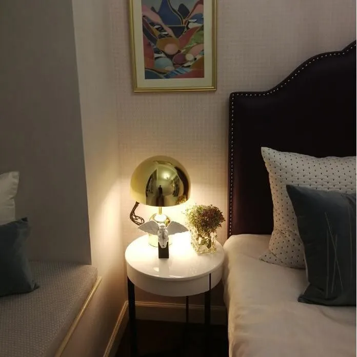 Bell Table Light T041