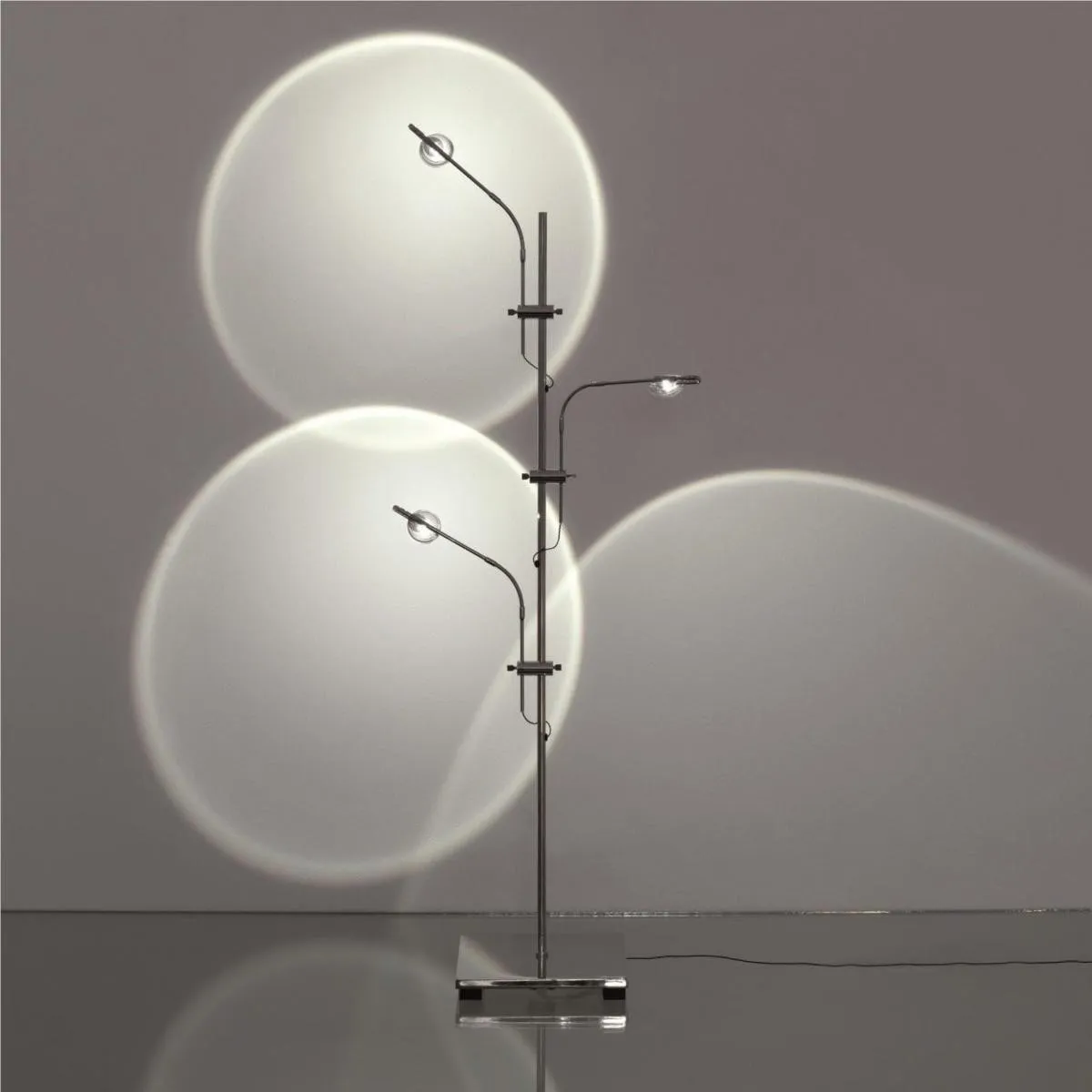 Wa Wa T LED Lamp