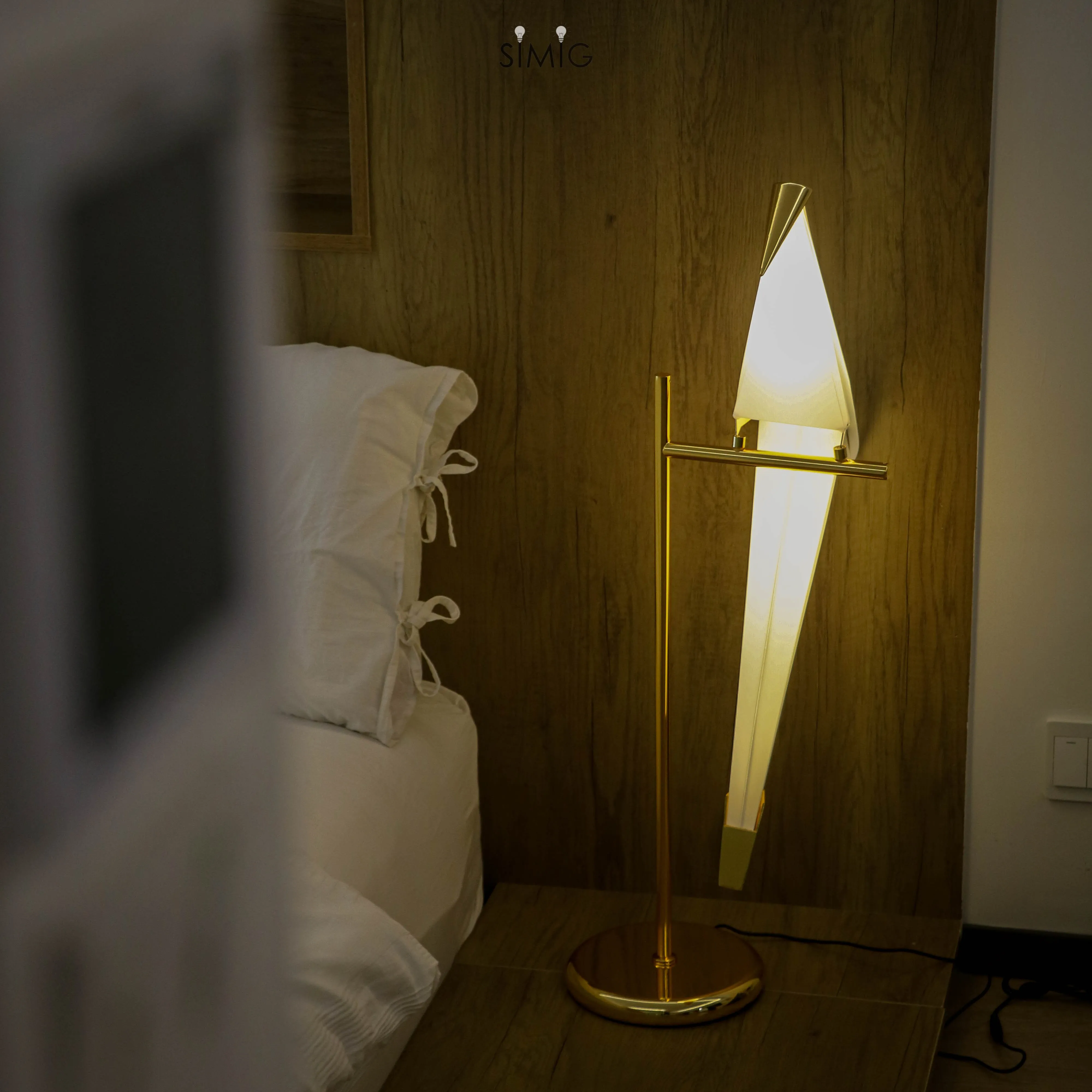 Perch Table Lamp