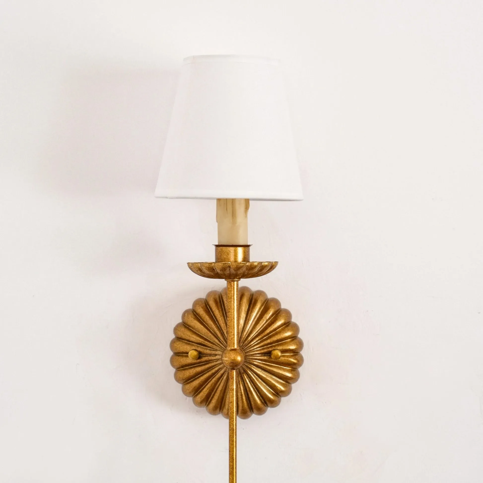 Catina Industrial Metal Grid Wall Lamp – Modern Sconce for Living Room T059