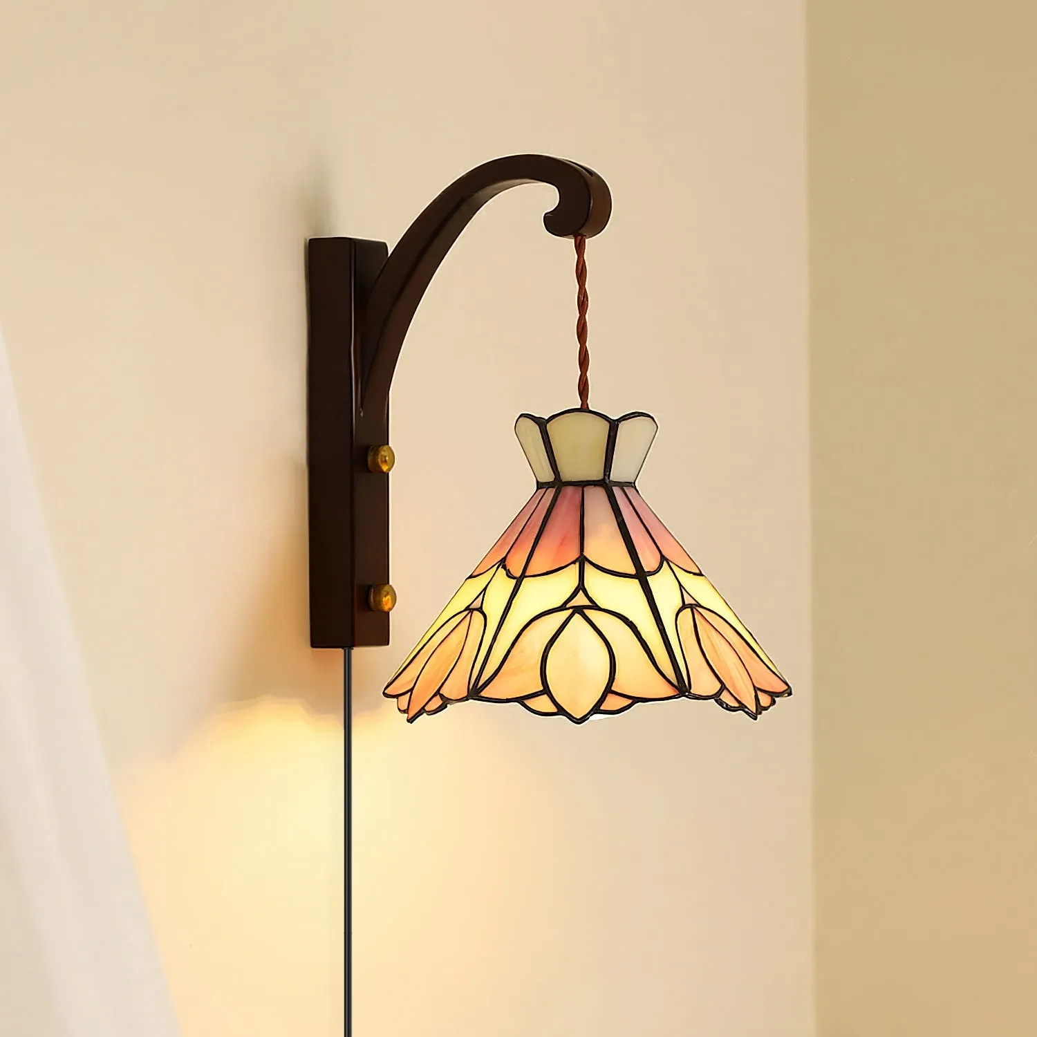 Serena Tiffany Plug In Wall Lamp T1284