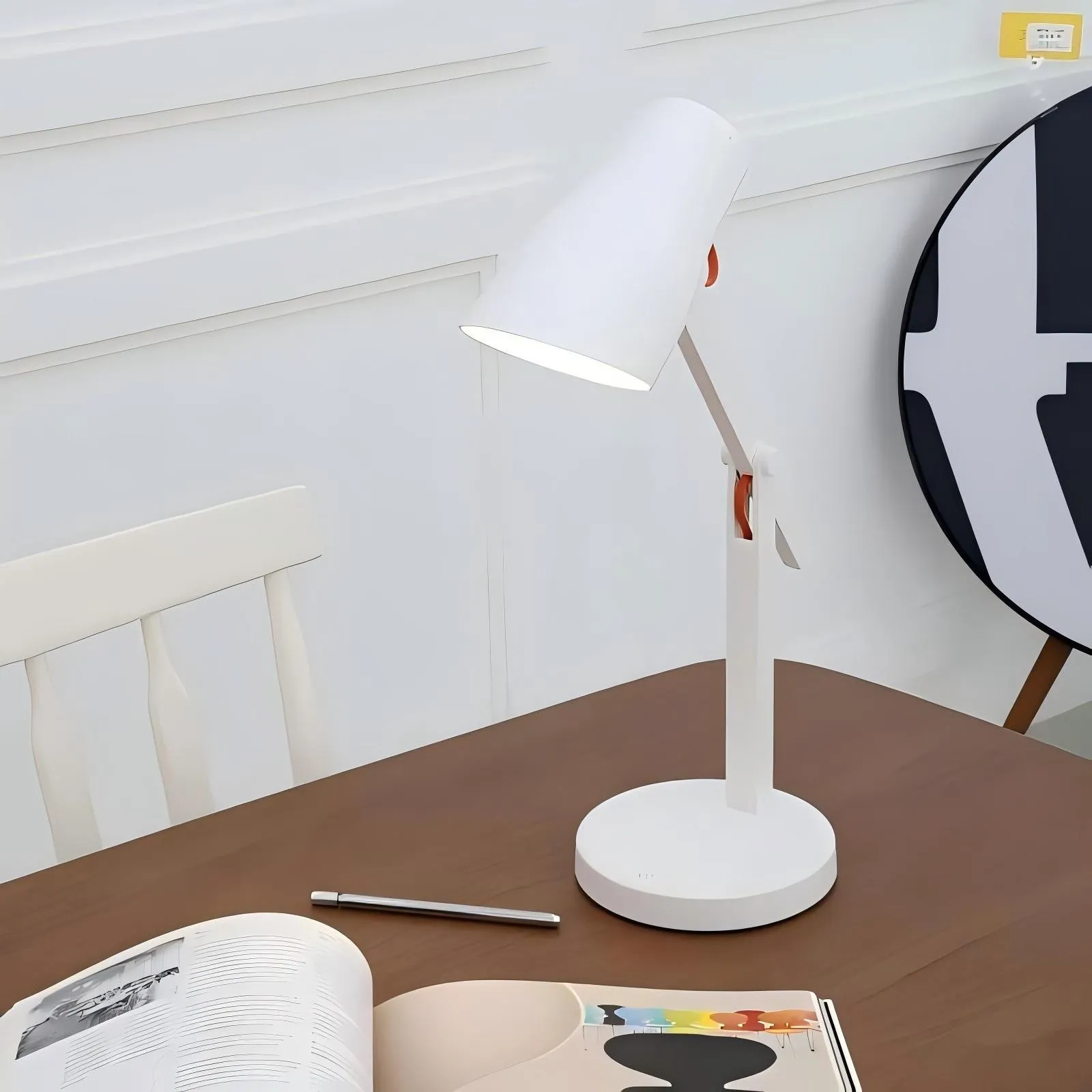 Minimalist Rechargeable Dimmable LED Table Lamp S189