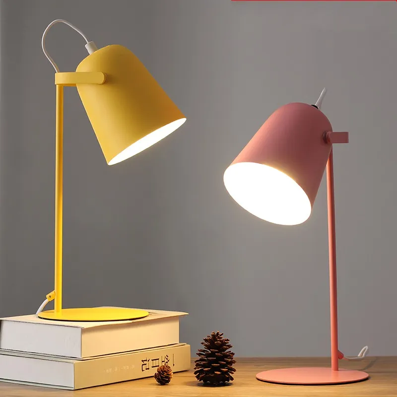 Lively Table Light