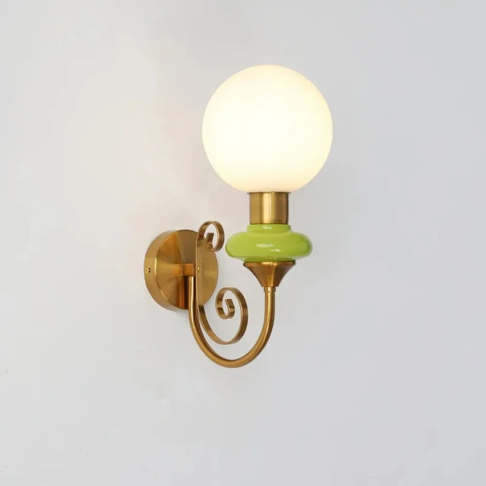 Elegant Wall Lamp with Sculptural Glow and Architectural Form S220