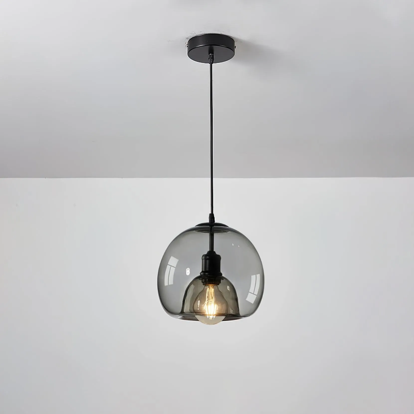 Pearl Essence Pendant Lamp M429