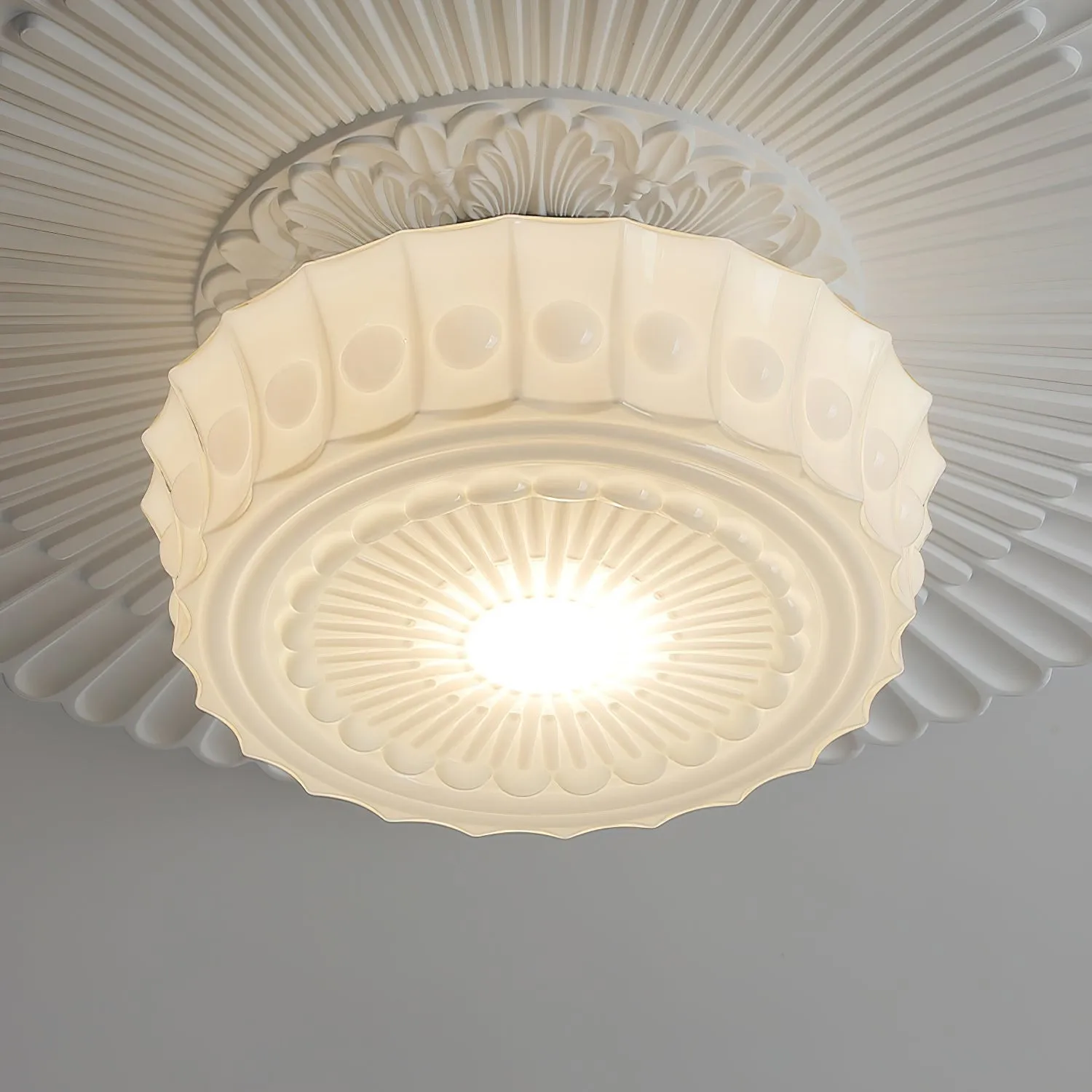 Rigidus French Vintage Glass Cream Style Ceiling Light M52