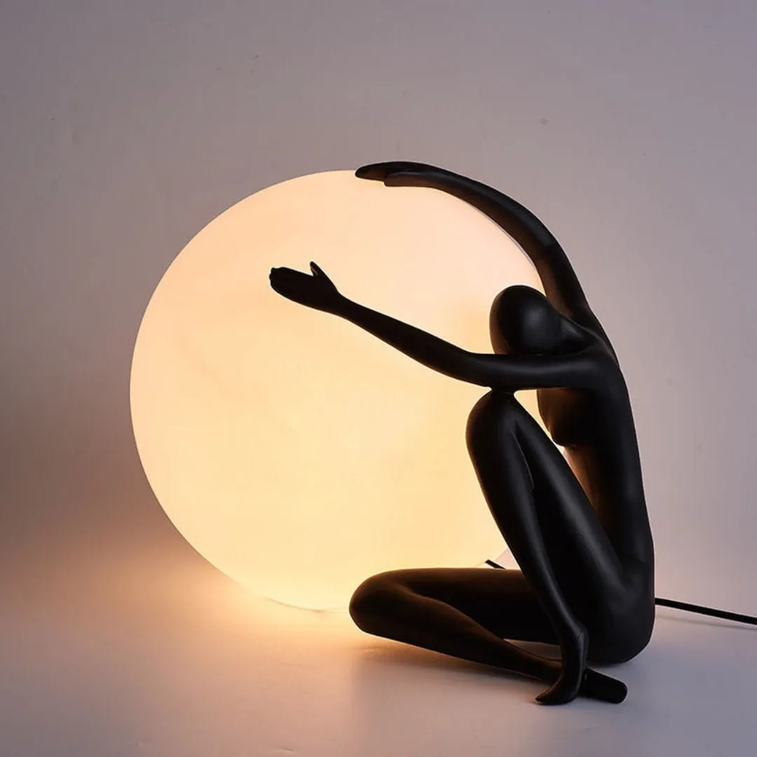 Humanoid Ball Holding Table Lamp M583