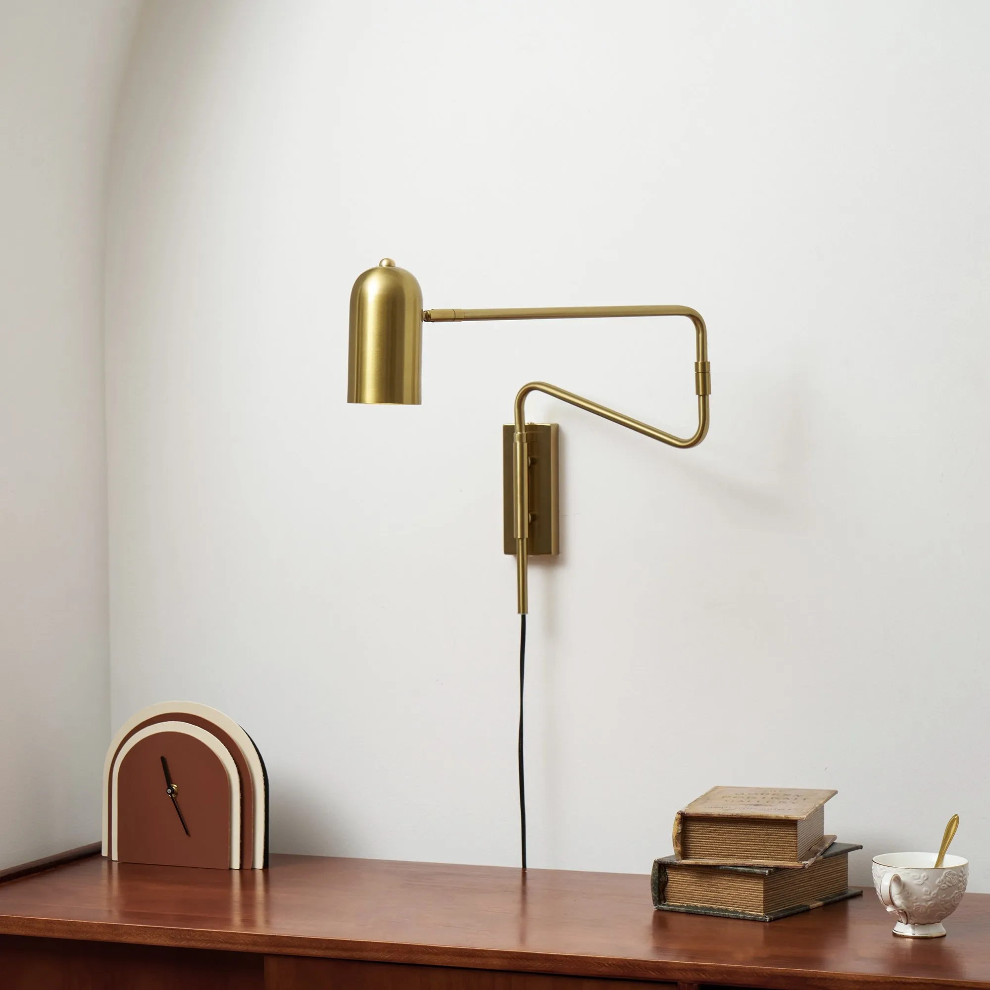 Adjustable Arm Plug In Wall Lamp T1595
