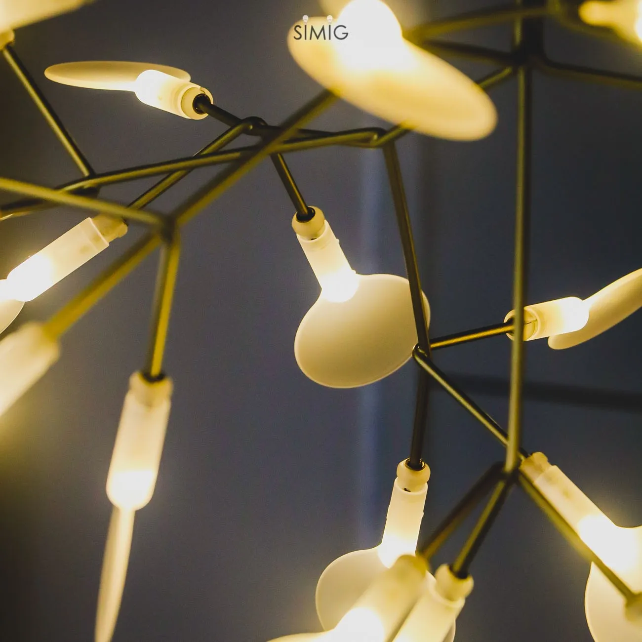 Floresta Chandelier – Artistic LED Chandelier for Residential Spaces