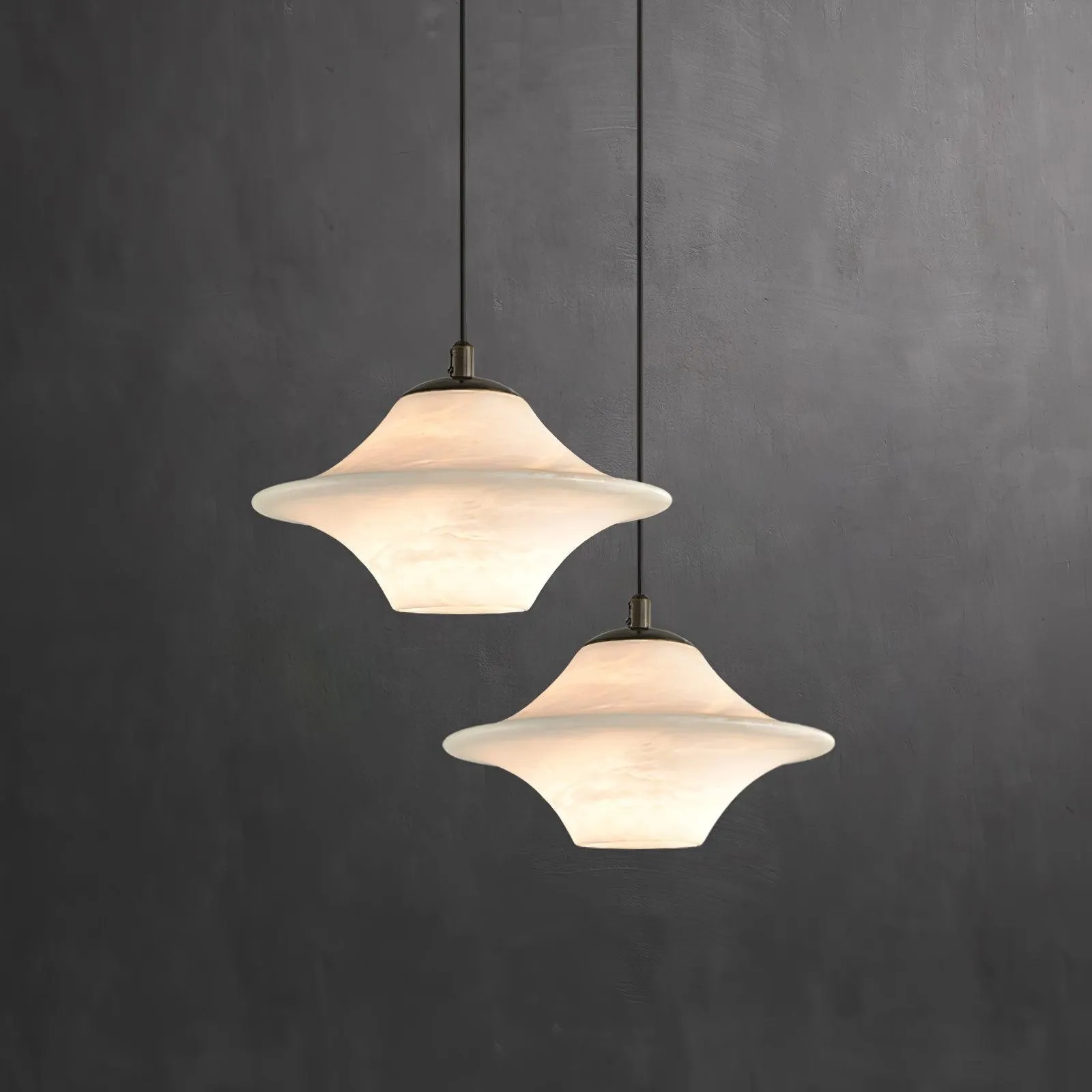 Saucer Alabaster Pendant Light M413