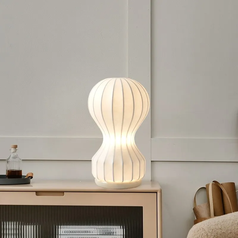 Gatto Table Lamp