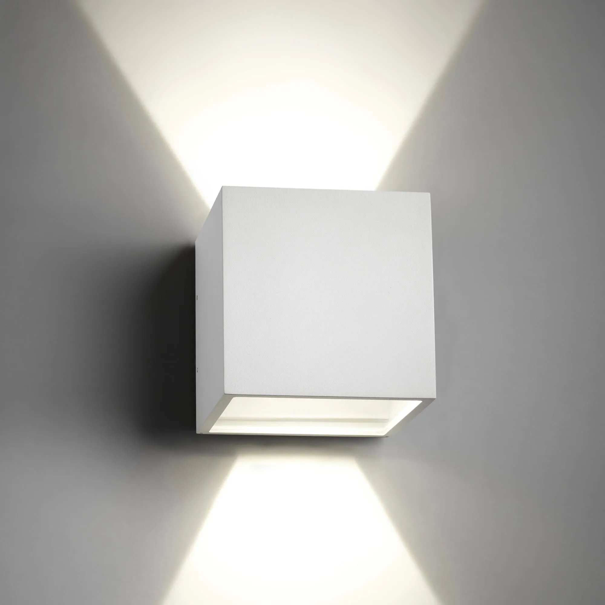 Aluminum Minimalist Style LED-6W Cube Wall Light For Bedroom