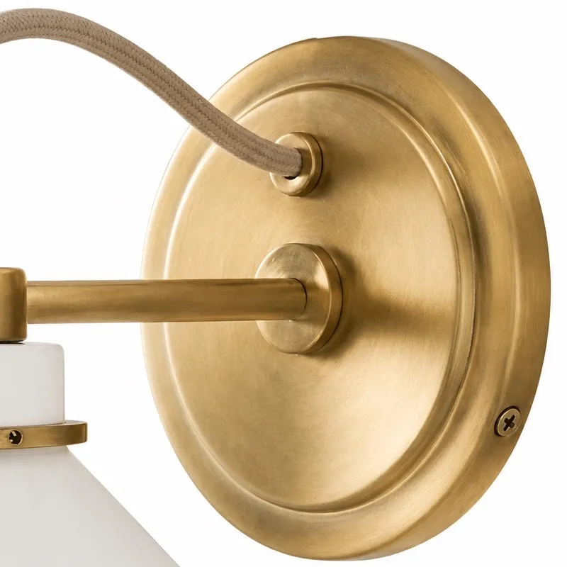 Aurenza Sconce – Farmhouse Wall Light with Metal Accents for Cozy Spaces T226