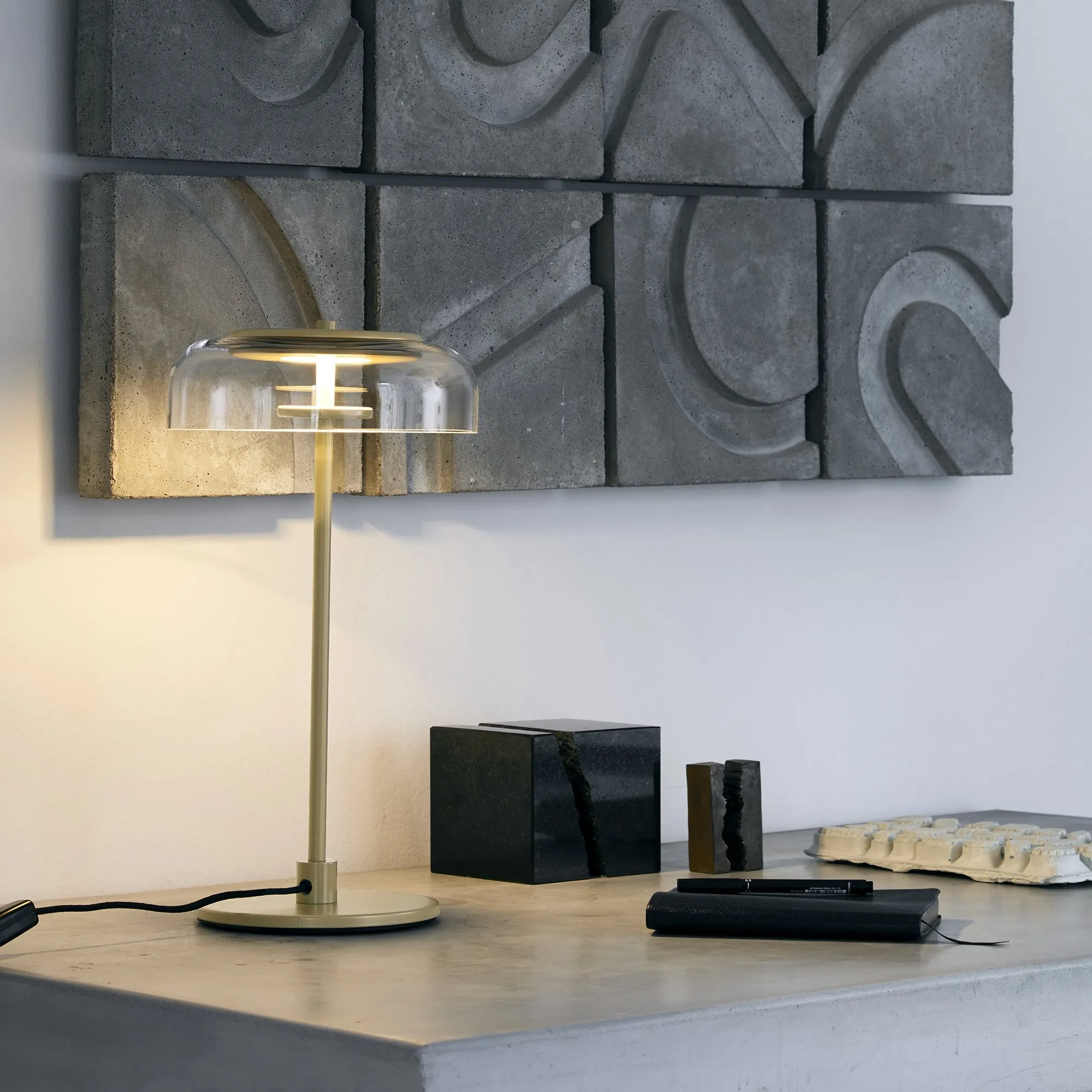 Blossi Table Lamp