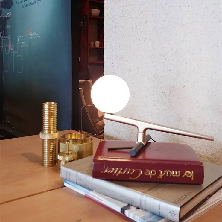 Yanzi Table Lamp