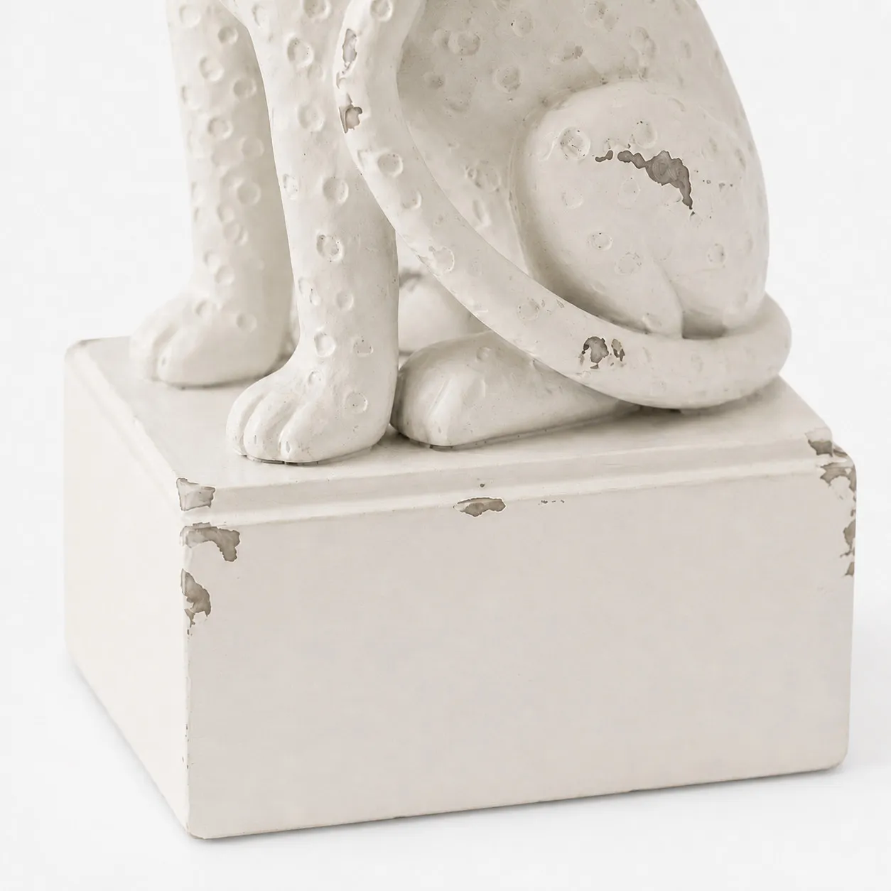 Leopard bookend base detail