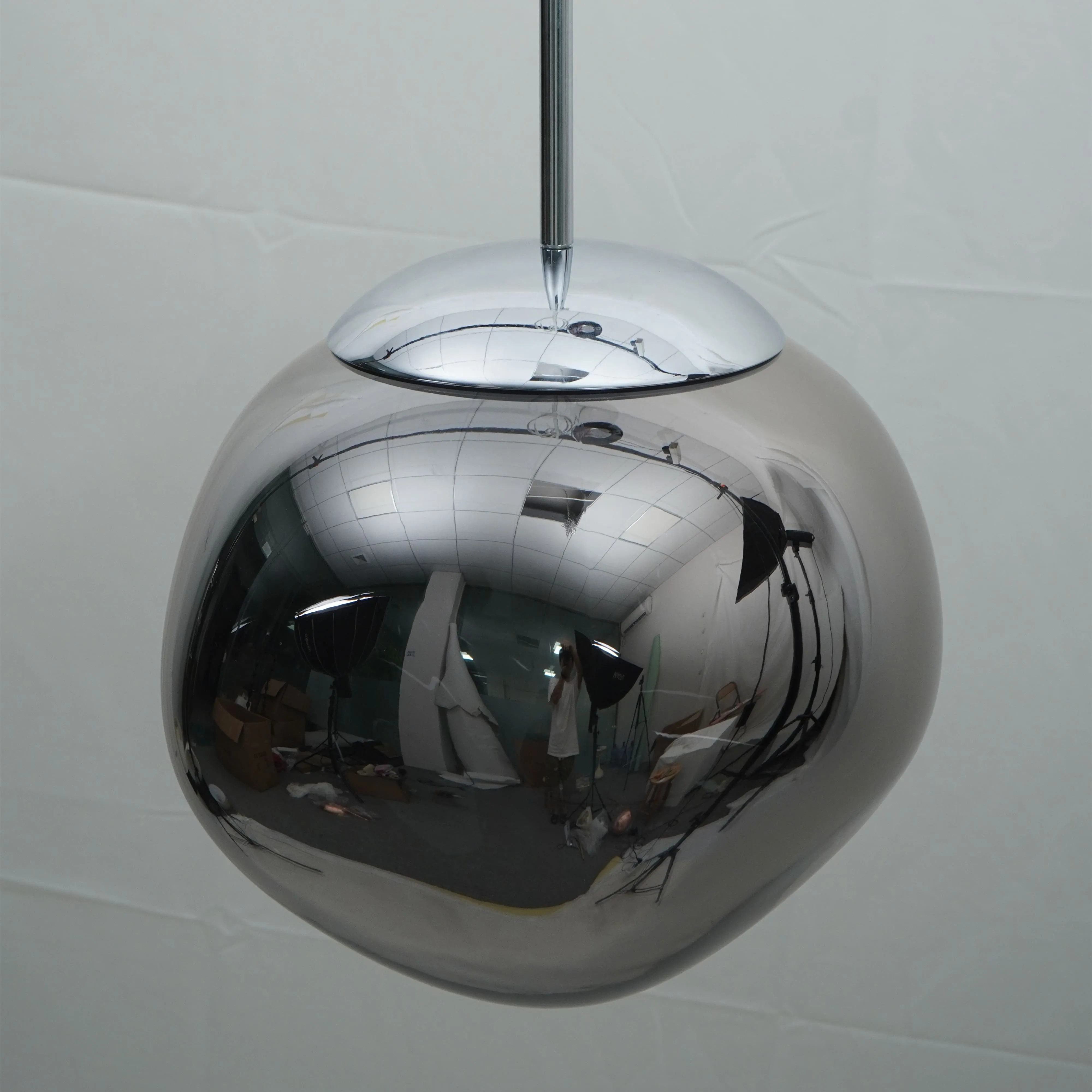 New Version Dynamic Pendant Light – Modern Hanging Lamp for Dining Room S31
