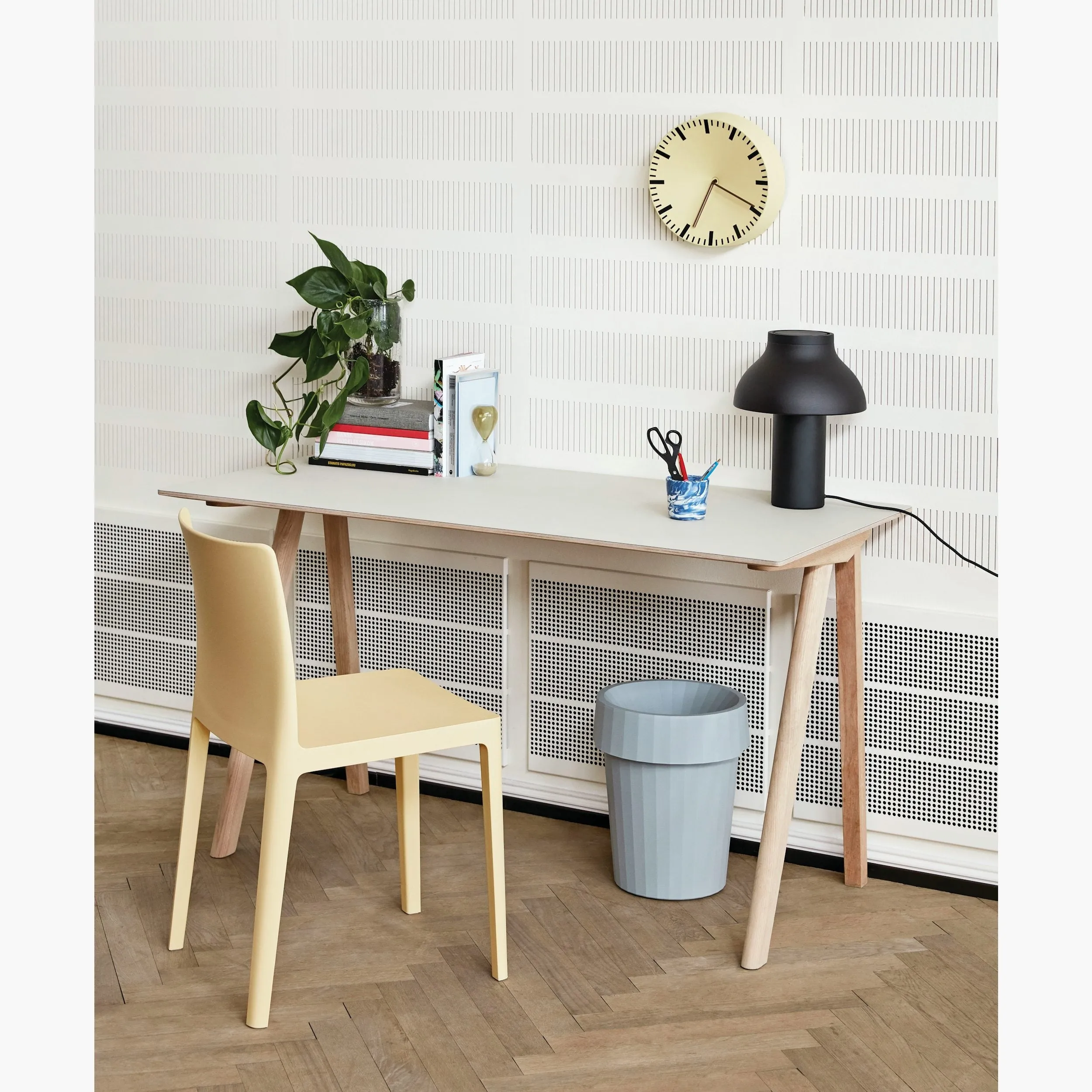 PC Portable Table Lamp (Built-in Battery) T1870