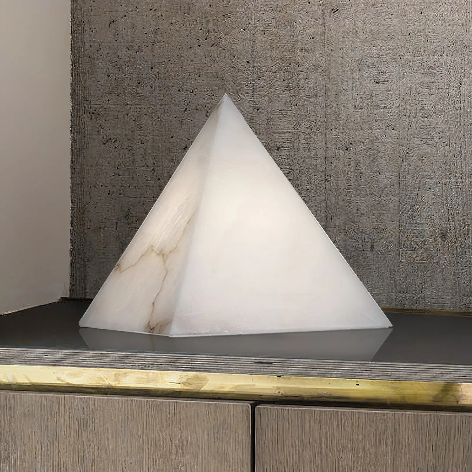 Alabaster Pyramid Table Lamp T1652
