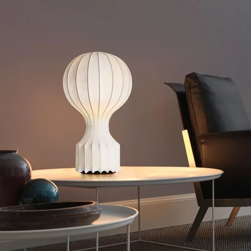 Gatto Table Lamp