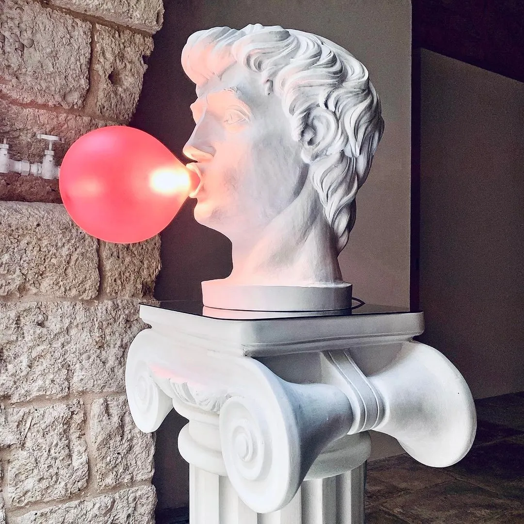 Wonder Artist Fashion Table Lamp M01