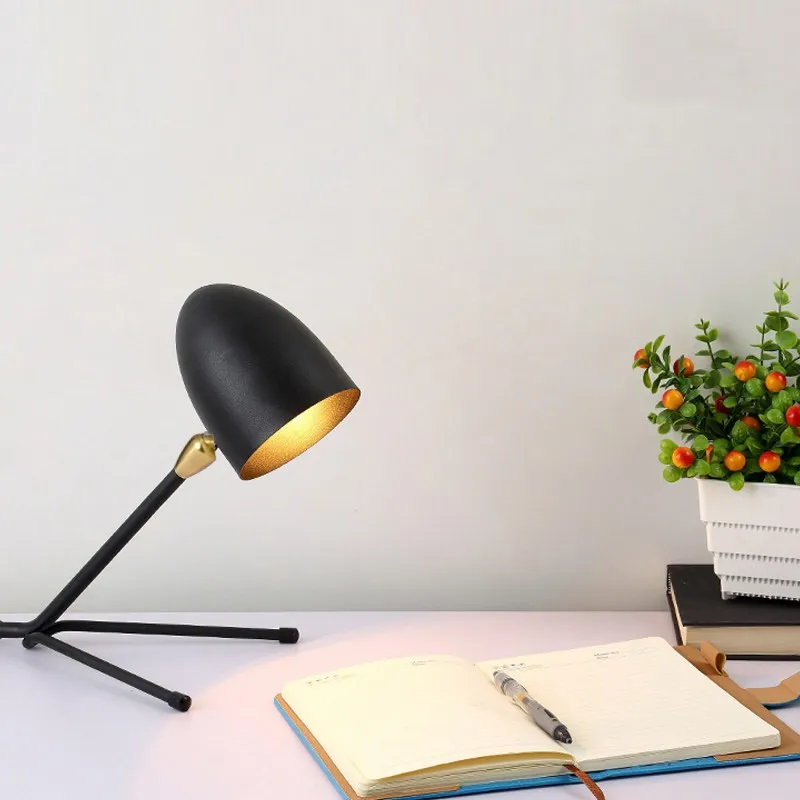 Solavo Tripod Table Lamp - Modern Minimalist Metal Design for Desk