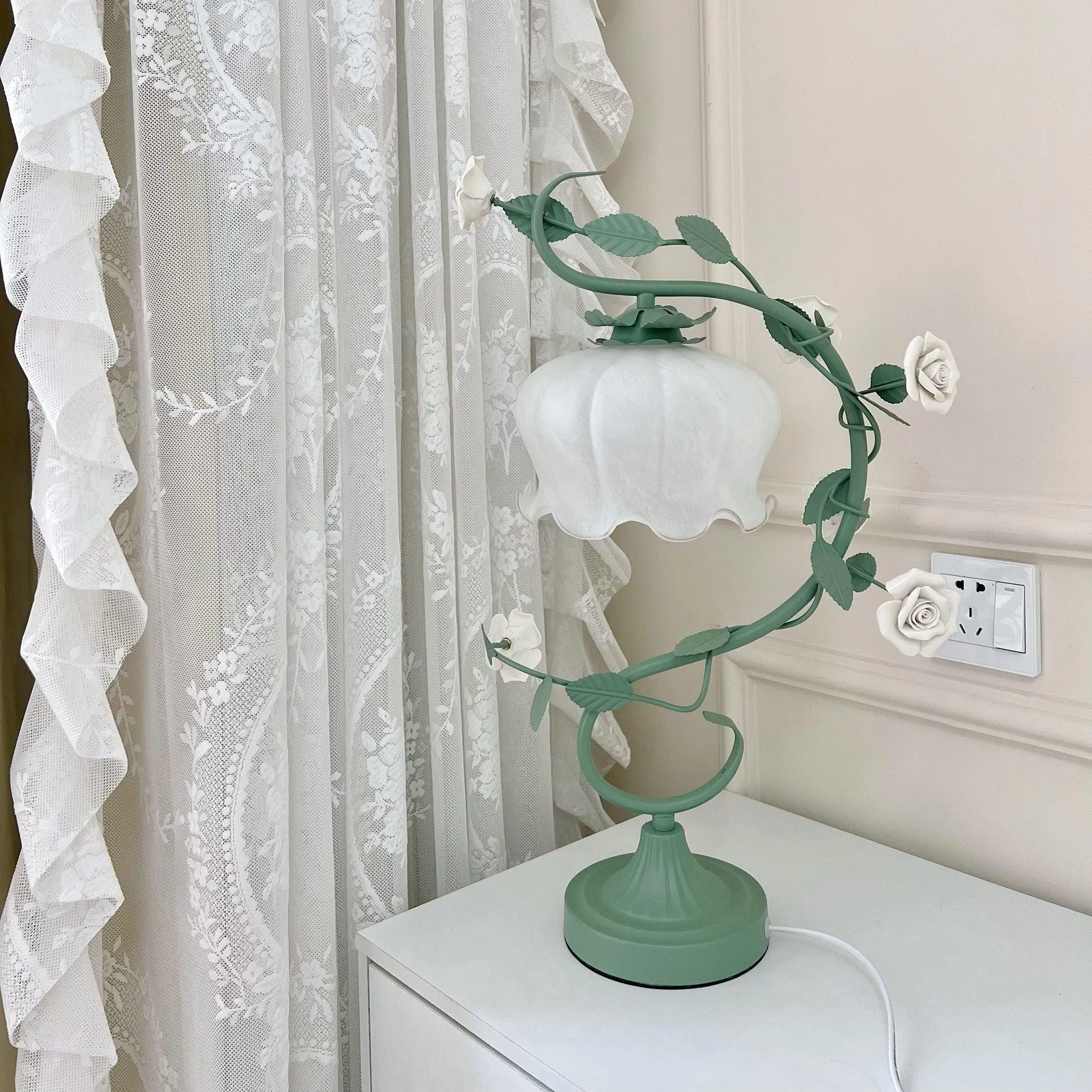 Green Pink White Rose Flower Table Lamp M107