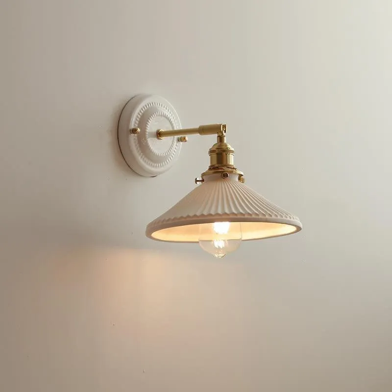 Vintage Ceramic & Brass Wall Sconce – Elegant Lighting for Bedrooms & Hallways T265