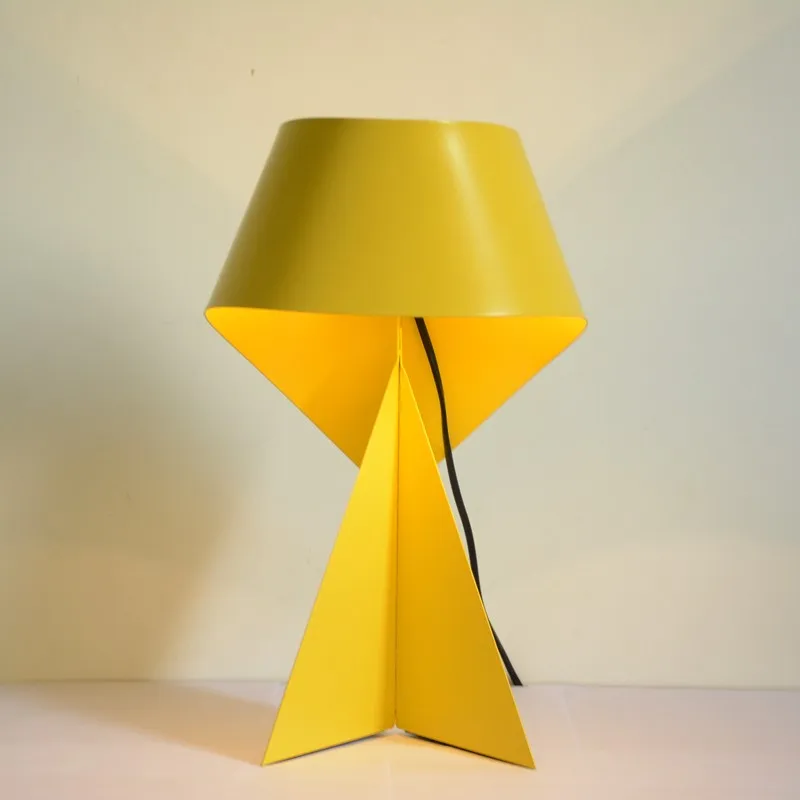AIR Table Lamp