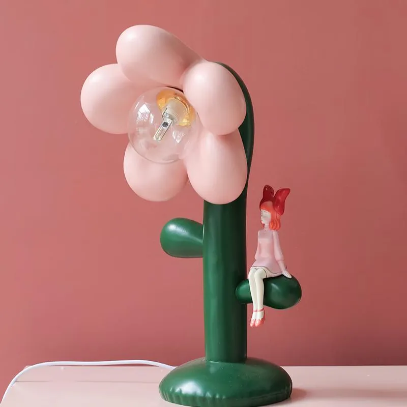 Flowery Table Lamp
