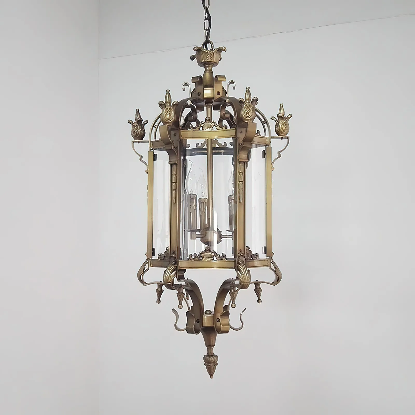 Metropolitan Lantern Chandelier T1707