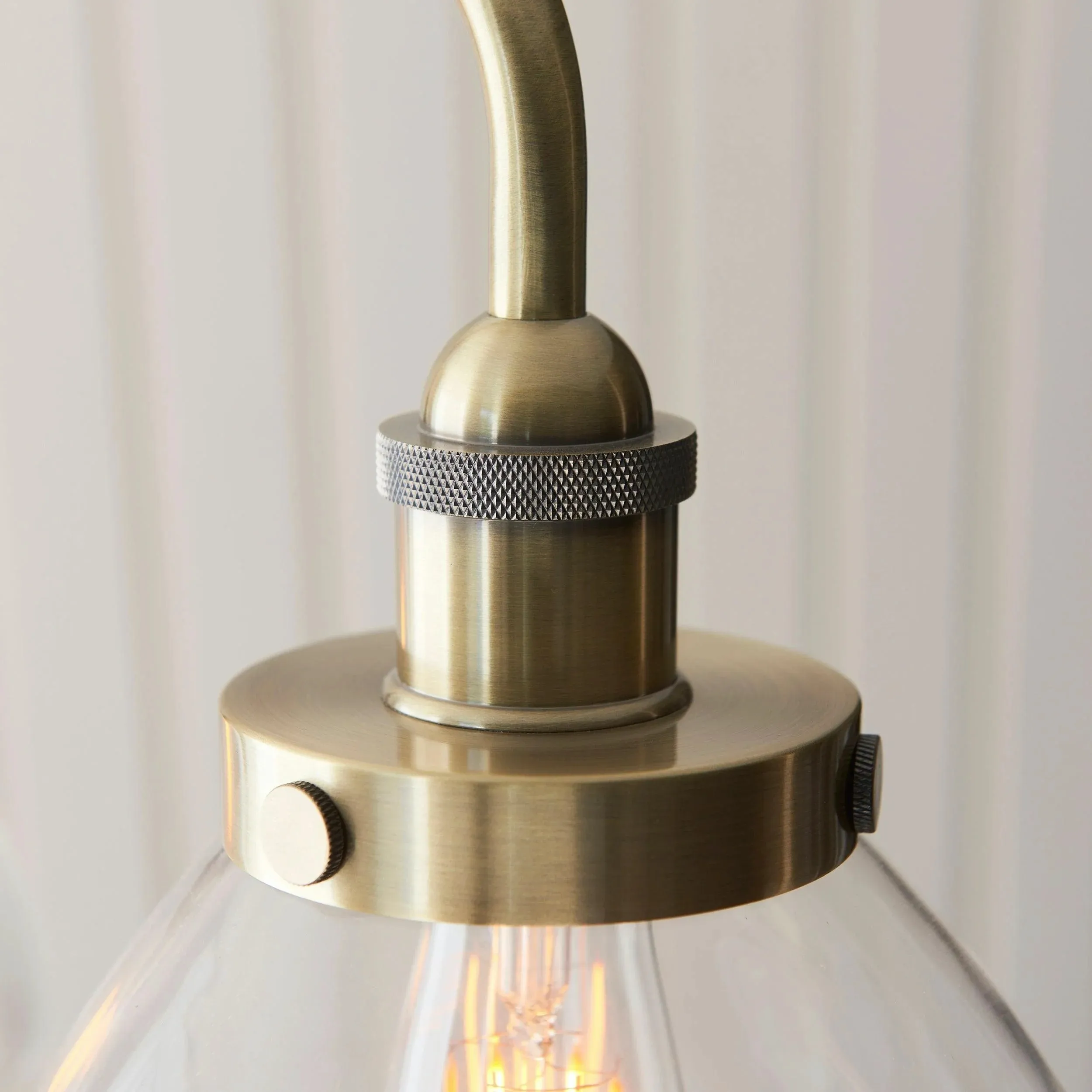 Novera Industrial 3 Light Linear Pendant Light - Modern Metal Style for Kitchen & Dining Room T1009