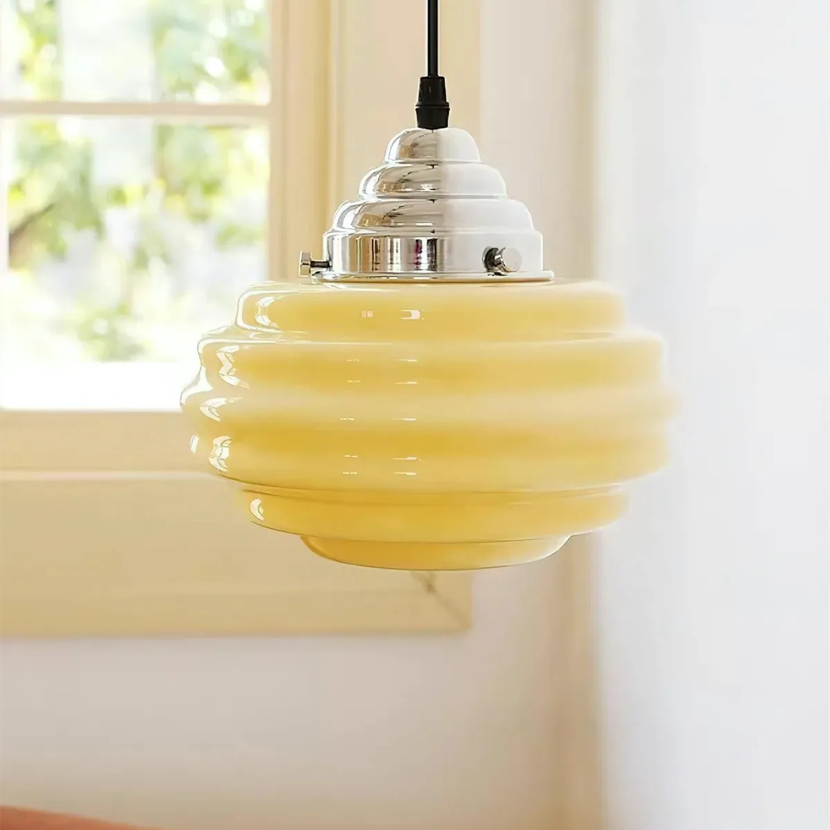 Vintage Ribbed Pendant Light – Glass & Metal Soft Illumination S235