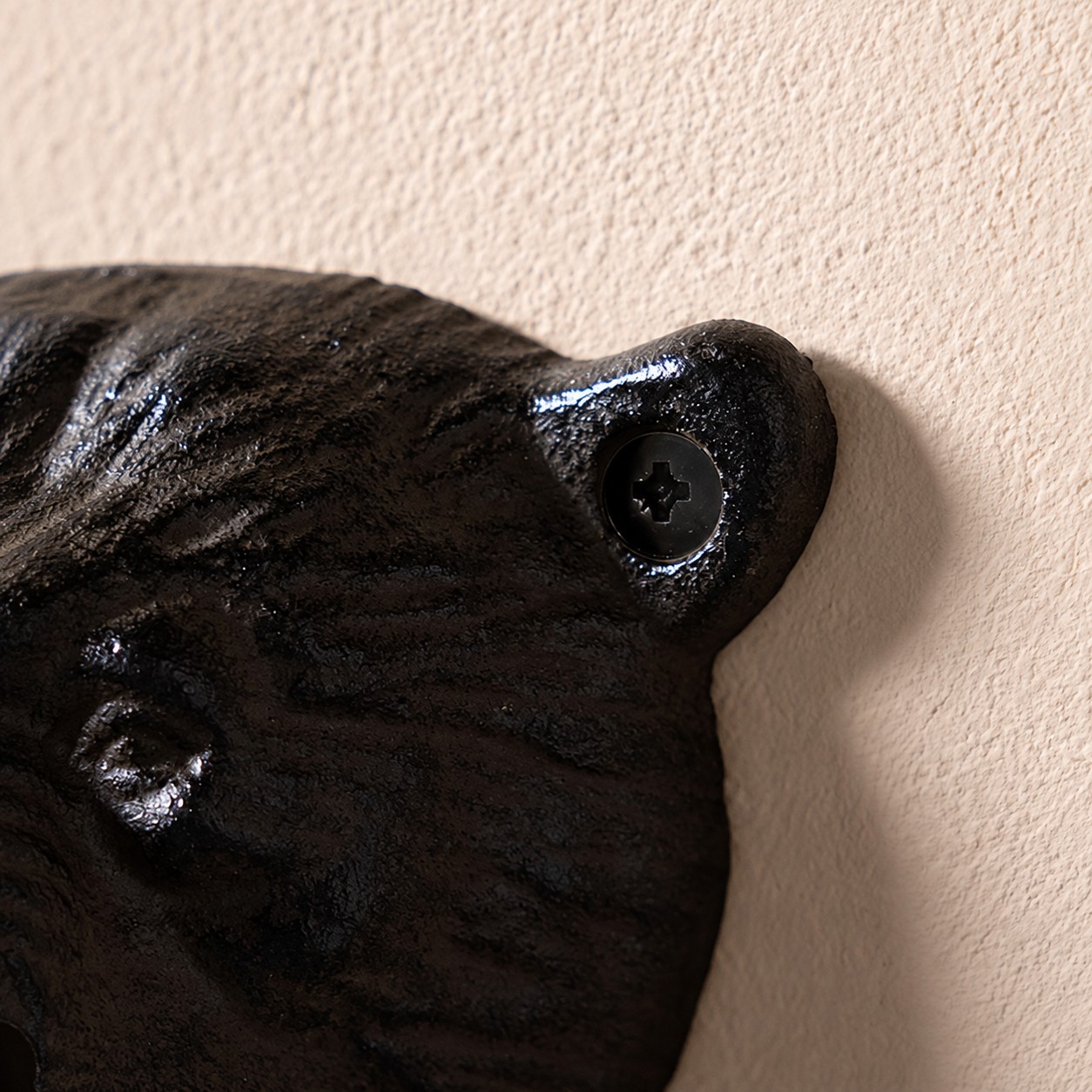 Ear screw detail of the bear opener